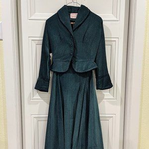Vintage Emerald Green 2 Piece Suit Set